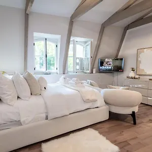 Appartement Gorgeous Modern Loft With Mezzanine In Old, Ville de Québec