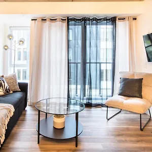 Appartement Chic, Centre-ville Piscine, Terrasse, Gym, Ville de Québec